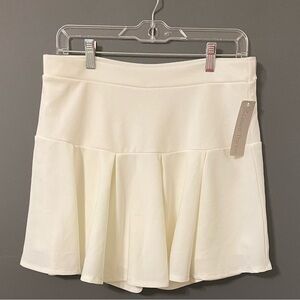 Chic White Skater Skirt